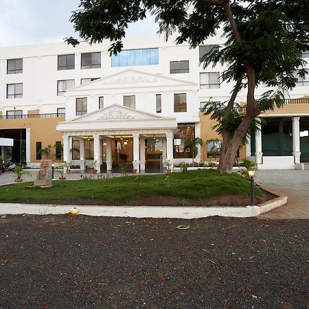 Sanskruti Heritage Resort Shirdi Exterior photo